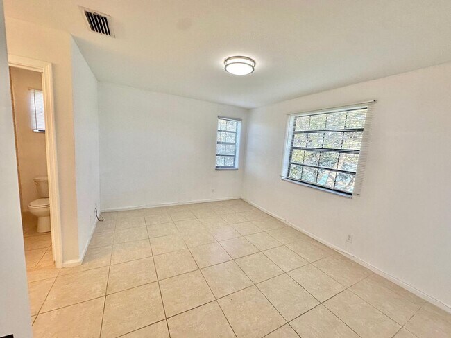 Building Photo - 3170 Leewood Terrace