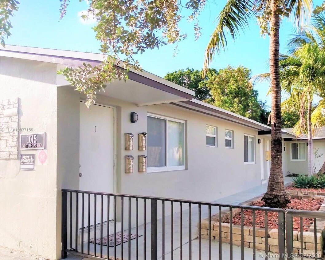 1015 W Las Olas Blvd Unit 3, Fort Lauderdale, FL 33312 Room for Rent