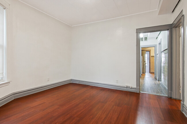 Building Photo - 3128 W 38th St