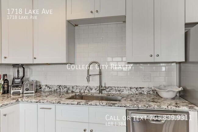 Foto del edificio - 1718 Lake Ave