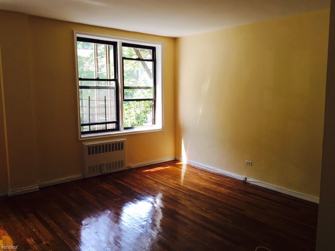 Building Photo - 2 br, 1 bath  - 6126 Riverdale Ave Apt 1