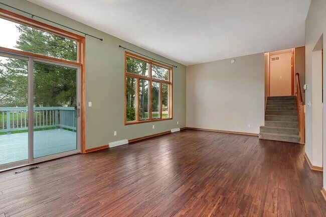 Foto del edificio - 813 8th Ave N