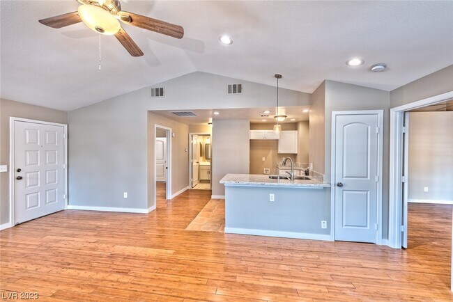 Building Photo - 2251 Wigwam Pkwy