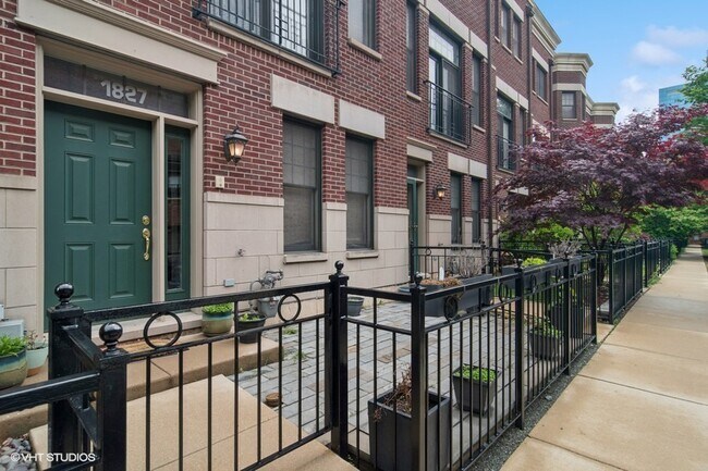 Foto del edificio - 1827 S Prairie Pkwy
