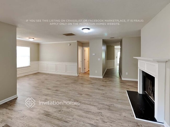 Building Photo - 135 Hidden Creek Dr