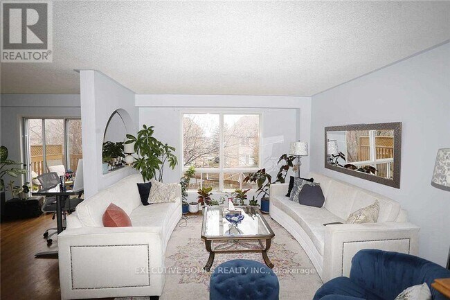 Building Photo - 5705 Wells Pl