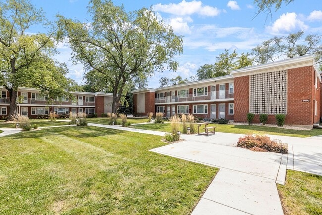 Interior Photo - Wheaton Court Apartments on Crescent Street in Wheaton