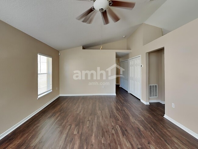 Foto del edificio - 3410 97th Ln E