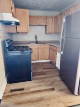 Building Photo - 151 Panda Dr