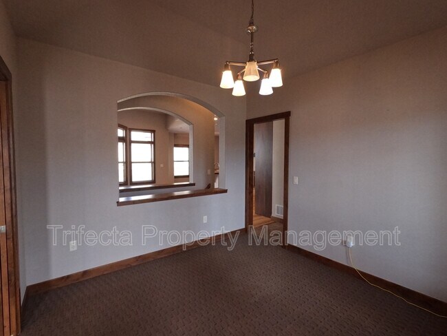 Foto del edificio - 1032 Hessen Dr