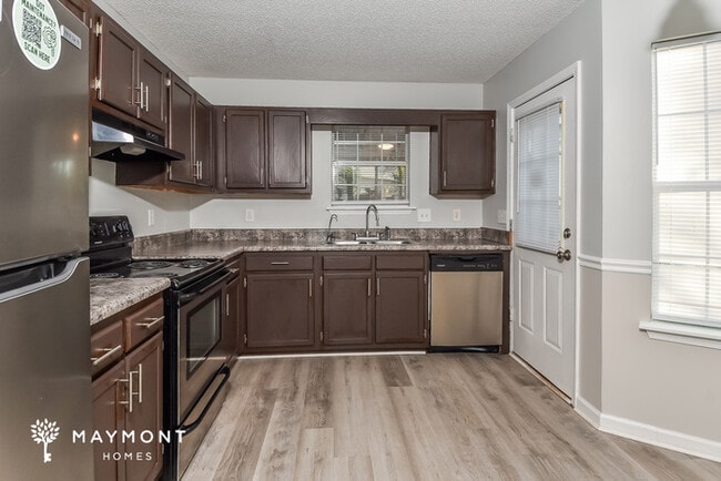 Foto del edificio - 505 Castlerock Ct