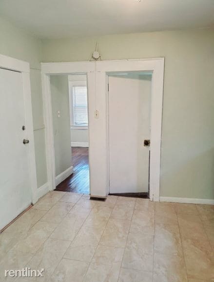 Building Photo - 1 br, 1 bath Apartment - 51 Washington Ave 3