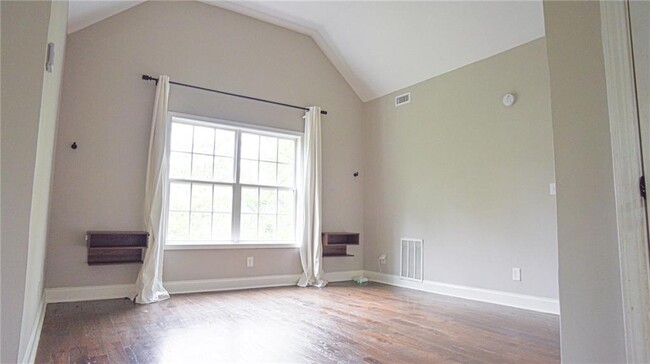 Foto del edificio - 1223 Bridges Ave SW