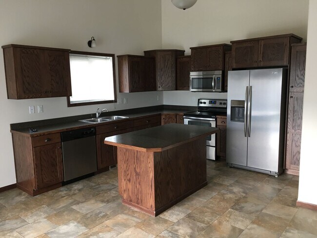 Foto del edificio - 3 Bed 3 Bath Twin Home