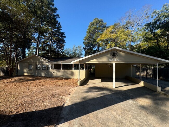 Building Photo - Large lot in Southern Hills....