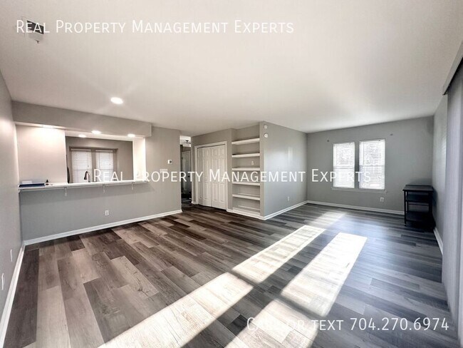 Foto del edificio - 2739 Von Thuringer Ct