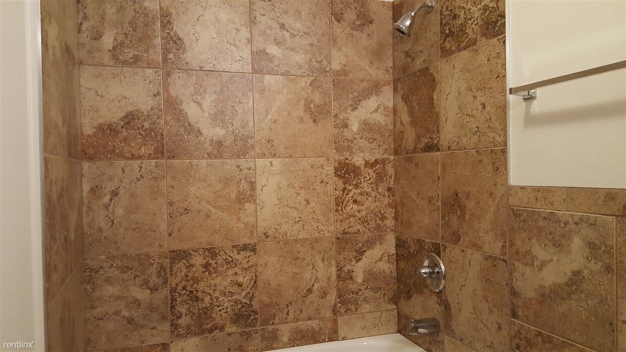 Foto principal - 17357 SW Merlo Rd