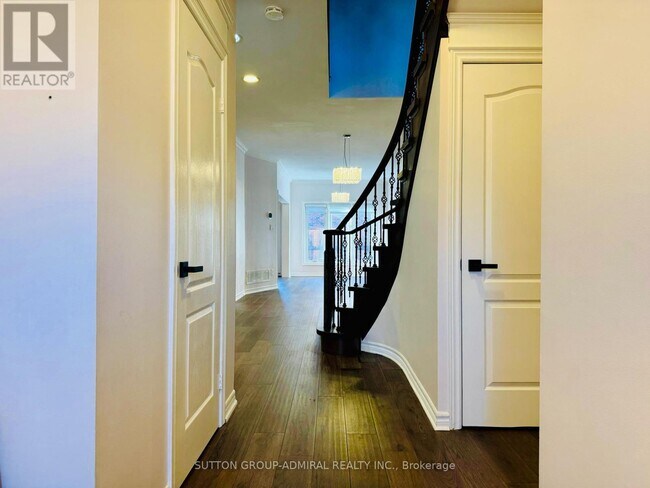 Building Photo - 22 Casa Grande St