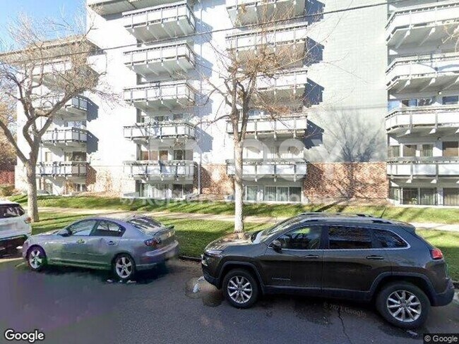 Building Photo - Beautiful 1 Bed 1 Bath in Capitol Hill (Water/sewer and Trash Utilities Included!)