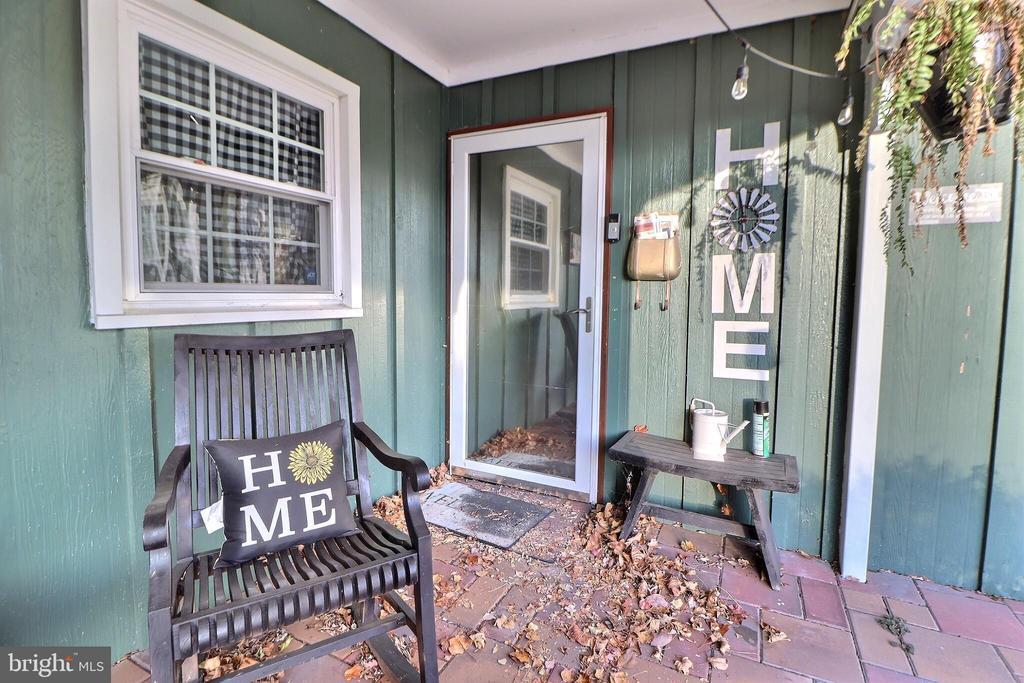 Primary Photo - 24 Forestview Pl