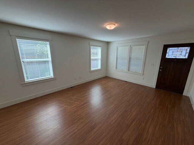 Foto del edificio - 1117 10th St