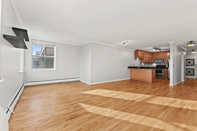 Foto del edificio - 3150 Excelsior Blvd