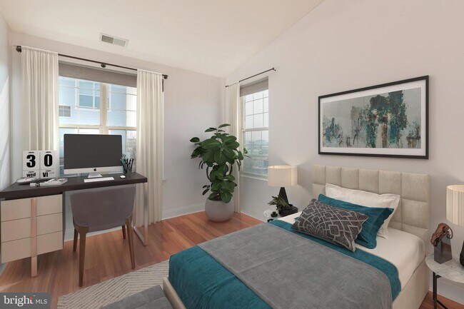 Building Photo - 212 Commodore Court