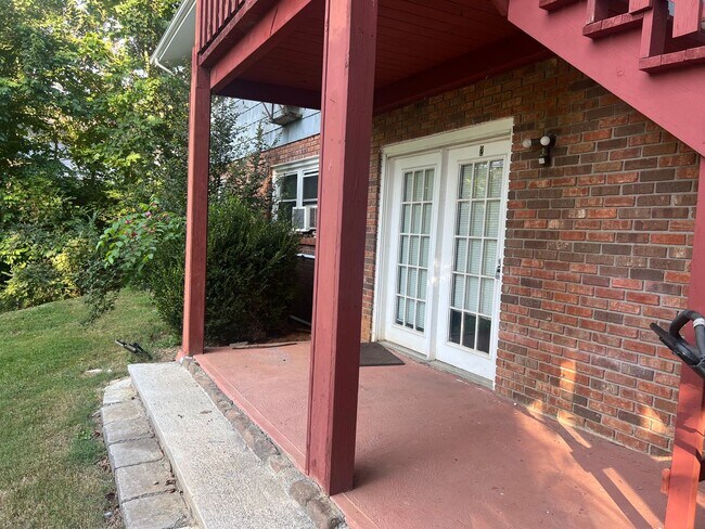 Foto del edificio - 8 Vine Ln