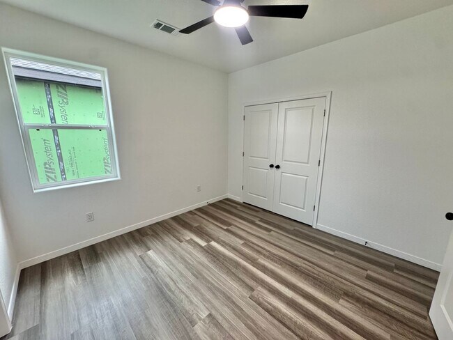 Foto del edificio - 2820 N Platino Dr