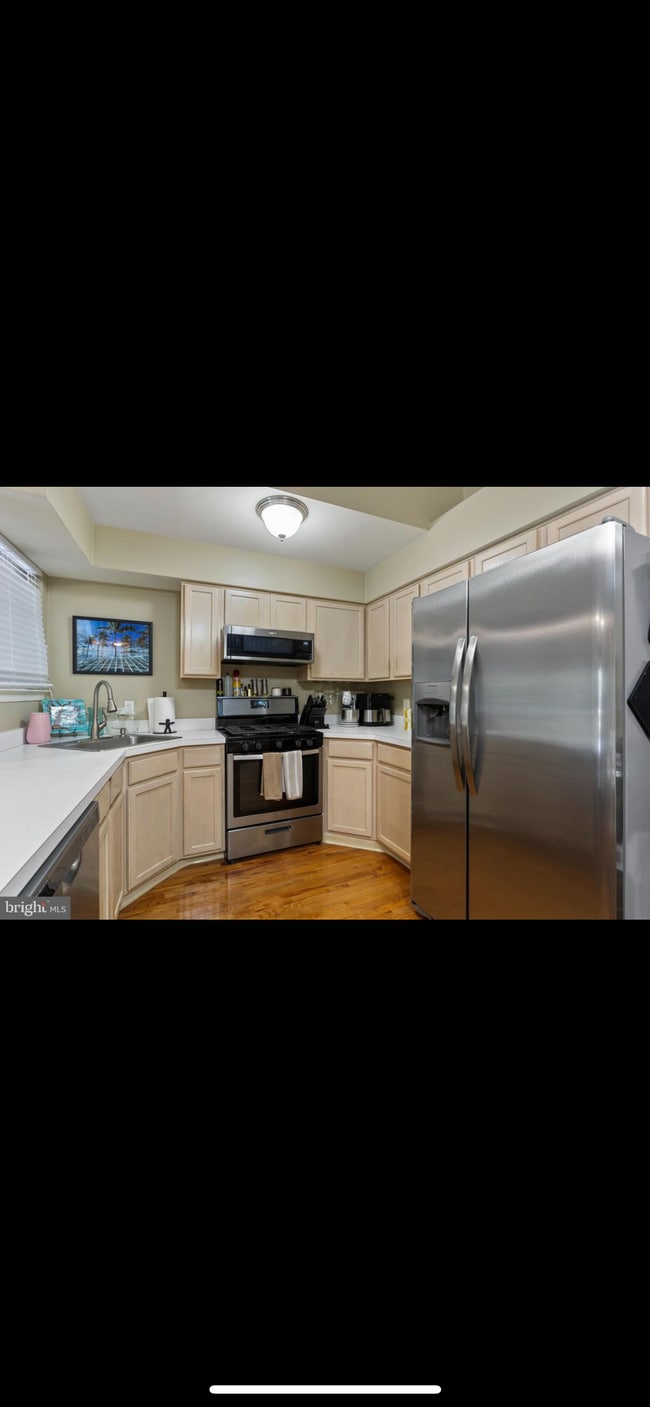 Building Photo - 1325 Tristram Cir