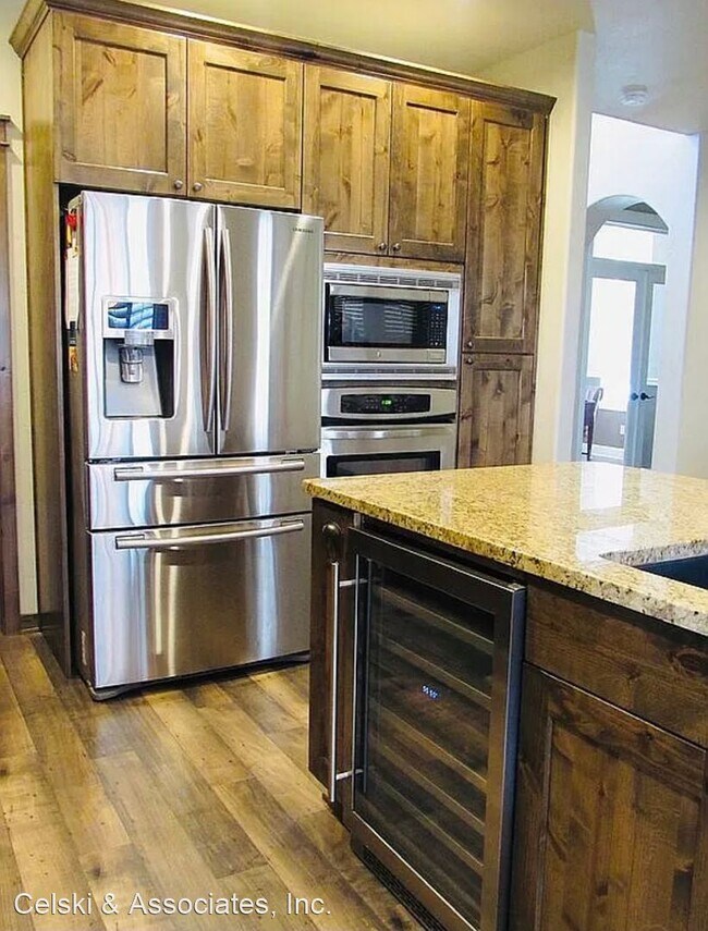 Foto del edificio - 3 br, 3 bath House - 1906 S Edison St