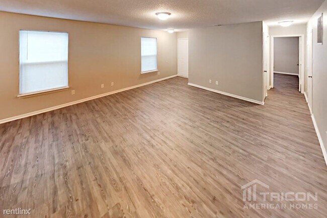 Building Photo - 1826 Blue Pine Ln