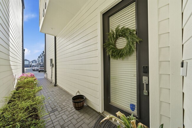 Foto del edificio - 5929 Haring Ln