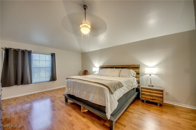 Foto del edificio - 700 SW 18th Terrace