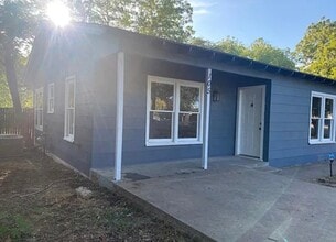 Building Photo - 105 Sally St