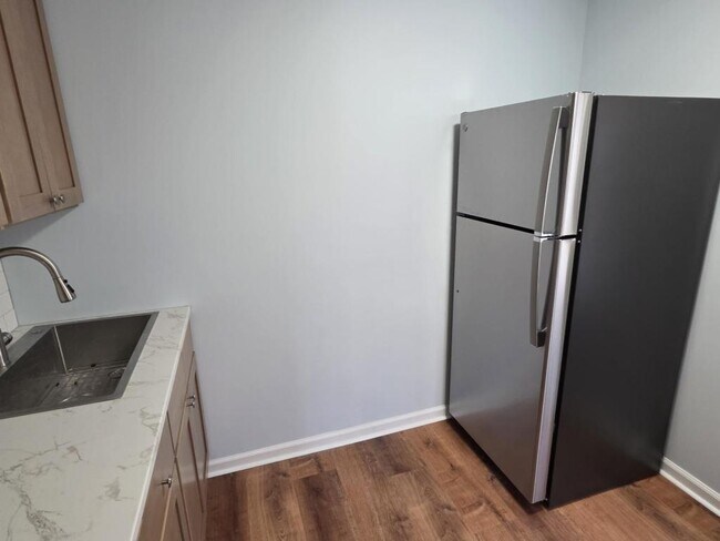 Foto del edificio - 48 Rumbold Ave