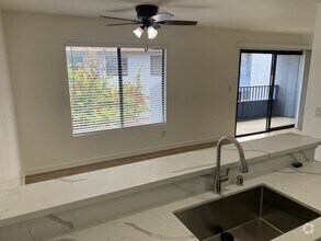 Building Photo - 3215 Midway Dr
