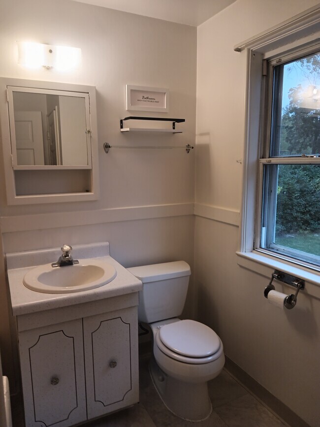 5602 Bramble Ct, Greendale, WI 53129 Townhome Rentals in Greendale WI