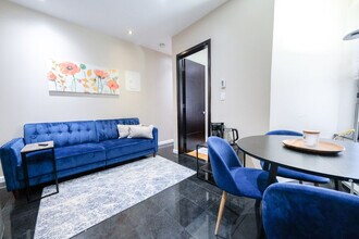 Building Photo - 5 W 101st St