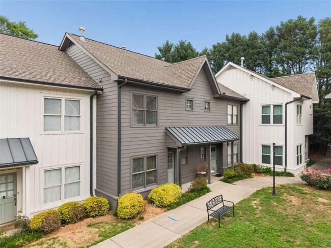 Building Photo - 1516 Howell Ml Rd
