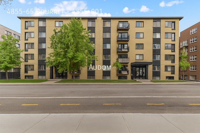 Building Photo - Bourret