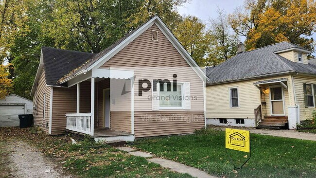 Building Photo - 845 W Sawyer St