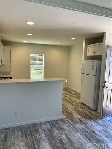 Building Photo - 27258 Holland Rd