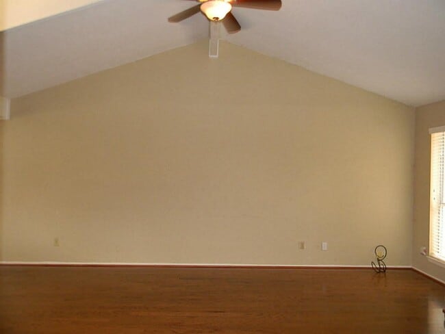 Building Photo - 2754 Quarry Hill Rd