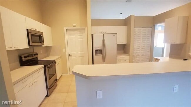 Building Photo - 3 br, 2 bath House - 5831 NW 40th Ln