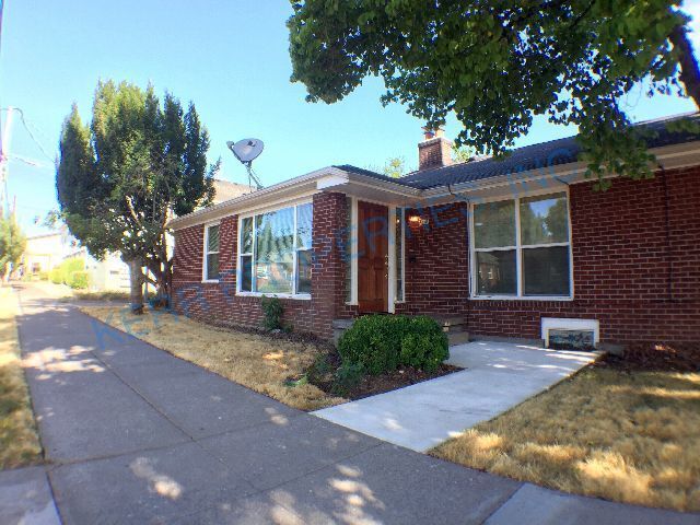 Foto principal - 3141 NE Alberta St