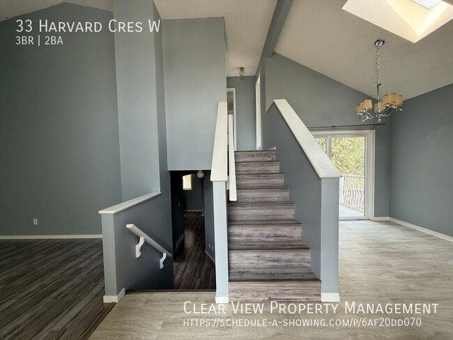 Building Photo - ?? Charming 3-Bedroom, 2-Bath Fenced Home ...