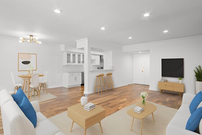 Building Photo - 7260 Hillside Ave