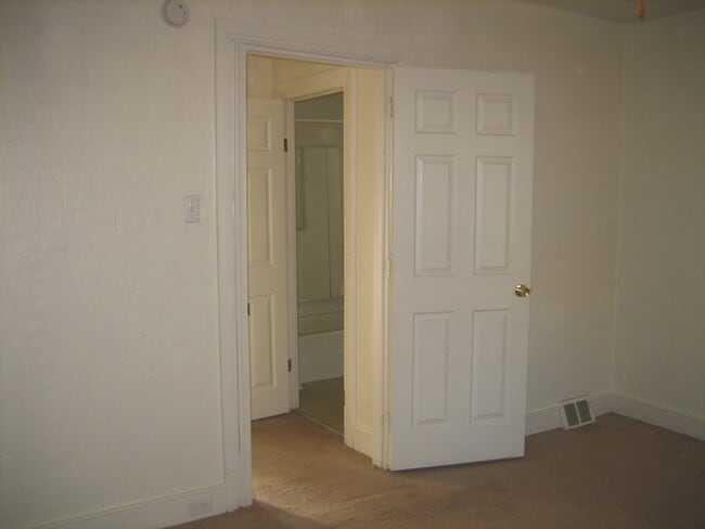 Building Photo - Second month HALF OFF! - 2 bedroom home in...