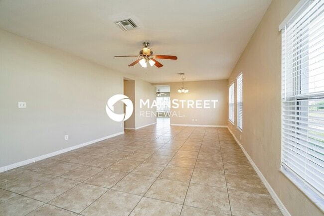 Building Photo - 4 Bedroom Pet-Friendly Home in Cape Coral, FL with Main Street Renewal